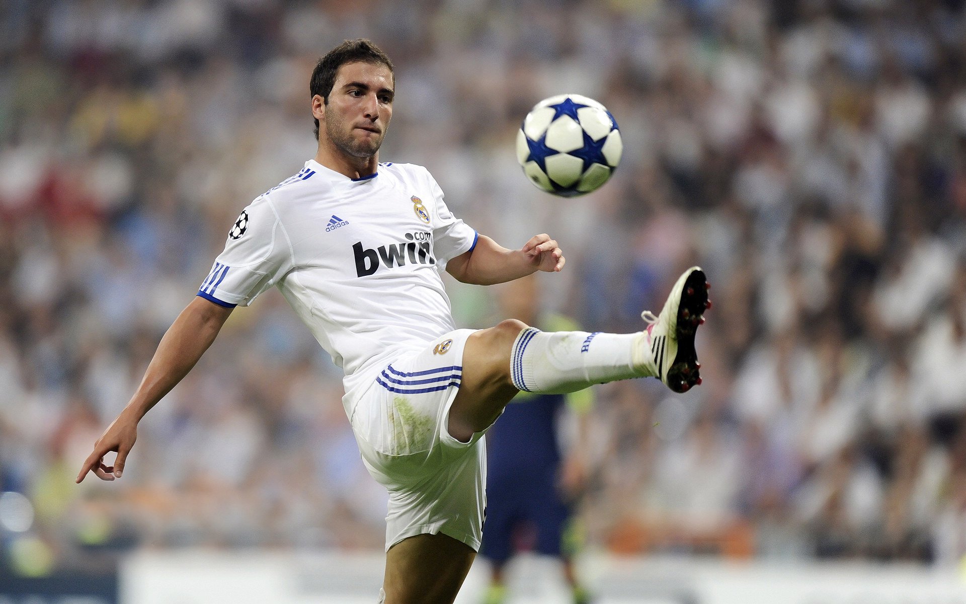 九游（jiuyou.com）游戏-VAR技术在欧冠比赛中引发新争议